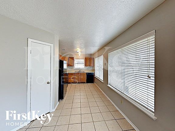 5th image of 12623 Day Hollow Ln