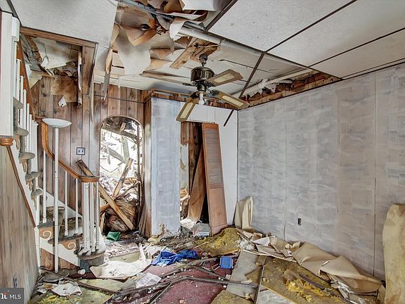 5th image of 425 W Coal St