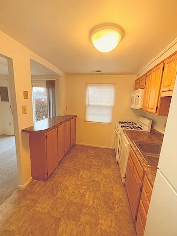 1st image of 7990 Millstone Ct
