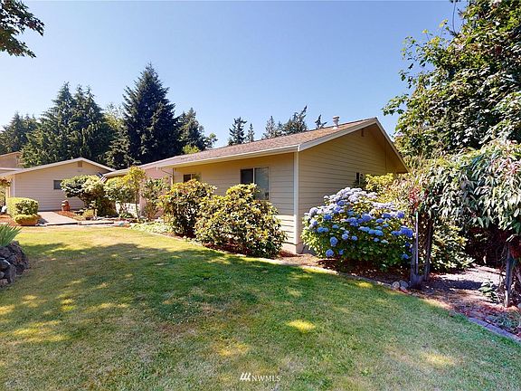 4th image of 8440 Kaster Dr NE