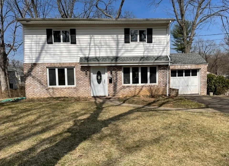 37 Crest View Hill Rd
