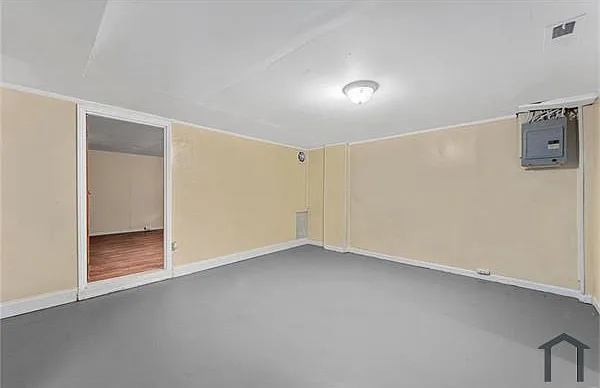 3 bed, 1008 sqft, $1,568 — Photo 4