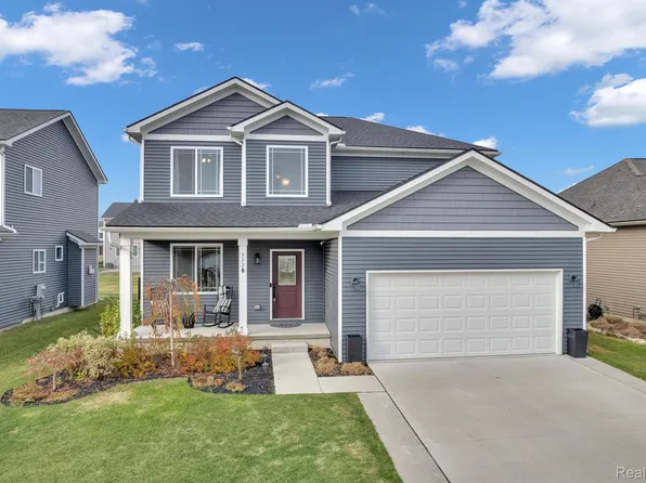 332 W Hidden Riv E, Holly, MI 48442
