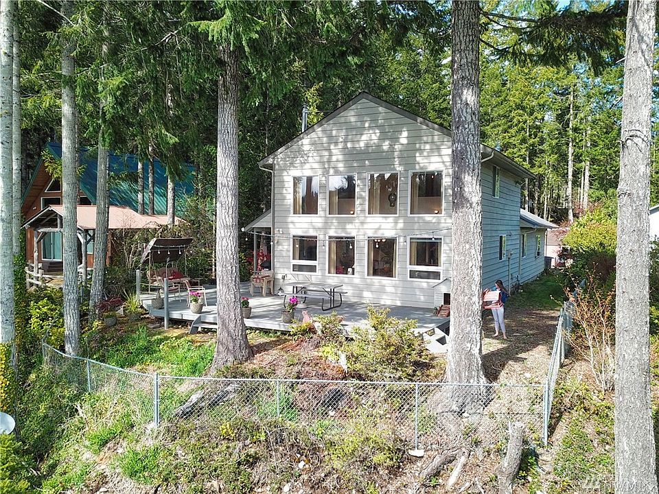 1st image of 550 N Mountain View Dr