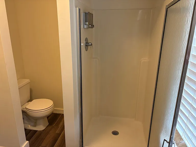 555 Upland St — Photo 22
