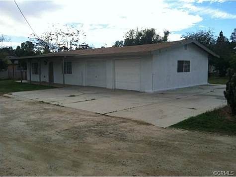 2nd image of 24276 Fir Ave