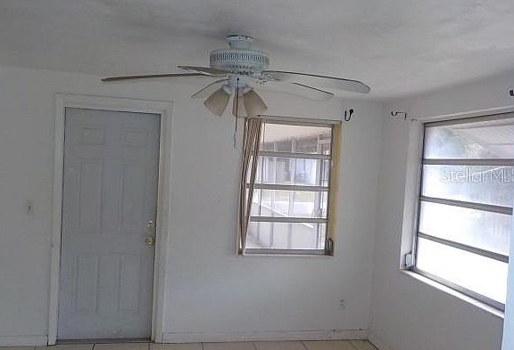 4th image of 4844 Longwood Ave