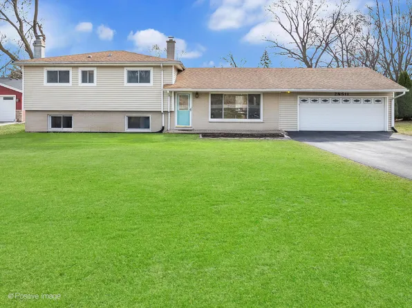 2N511 Pleasant Ave, Glen Ellyn, IL 60137