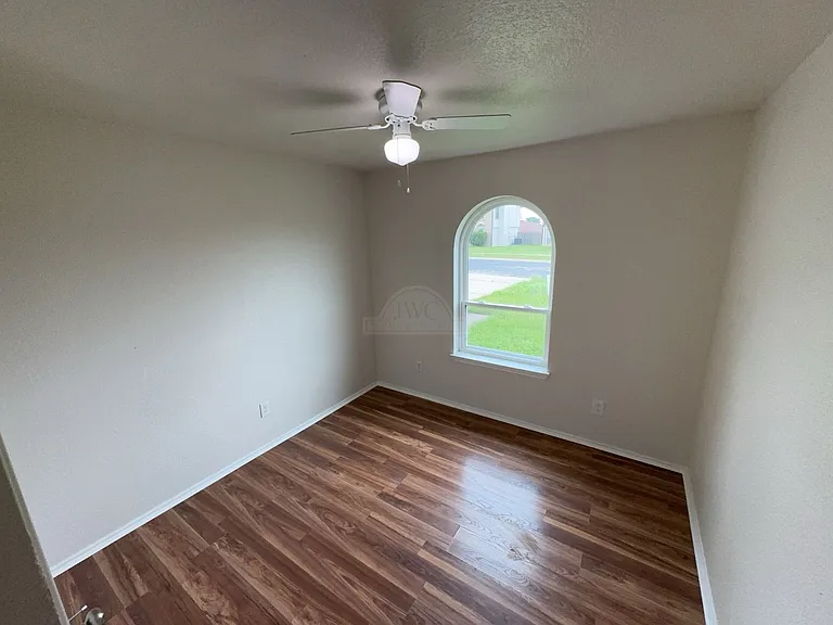 2808 Cactus Dr — Photo 8
