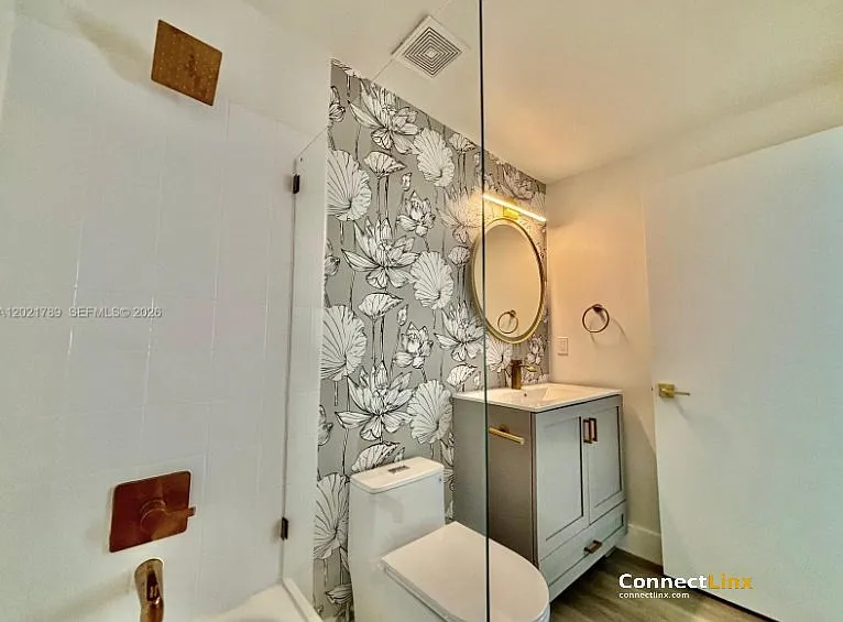 1498 Barcelona Way — Photo 11