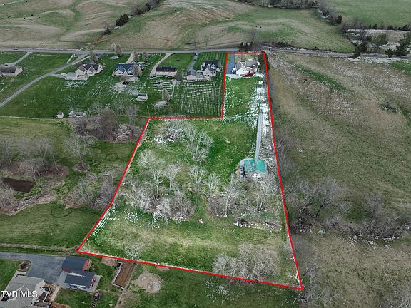 3rd image of 24573 Watauga Rd