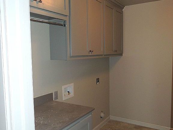 Other side of this large laundry room!