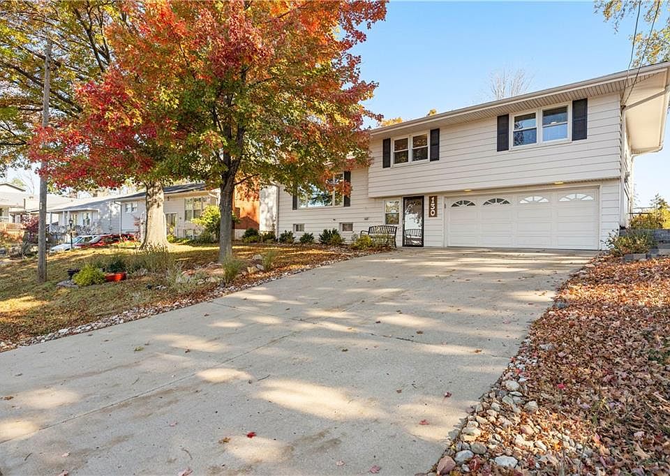 130 NW North Shore Dr, Lake Waukomis, MO 64151 Zillow