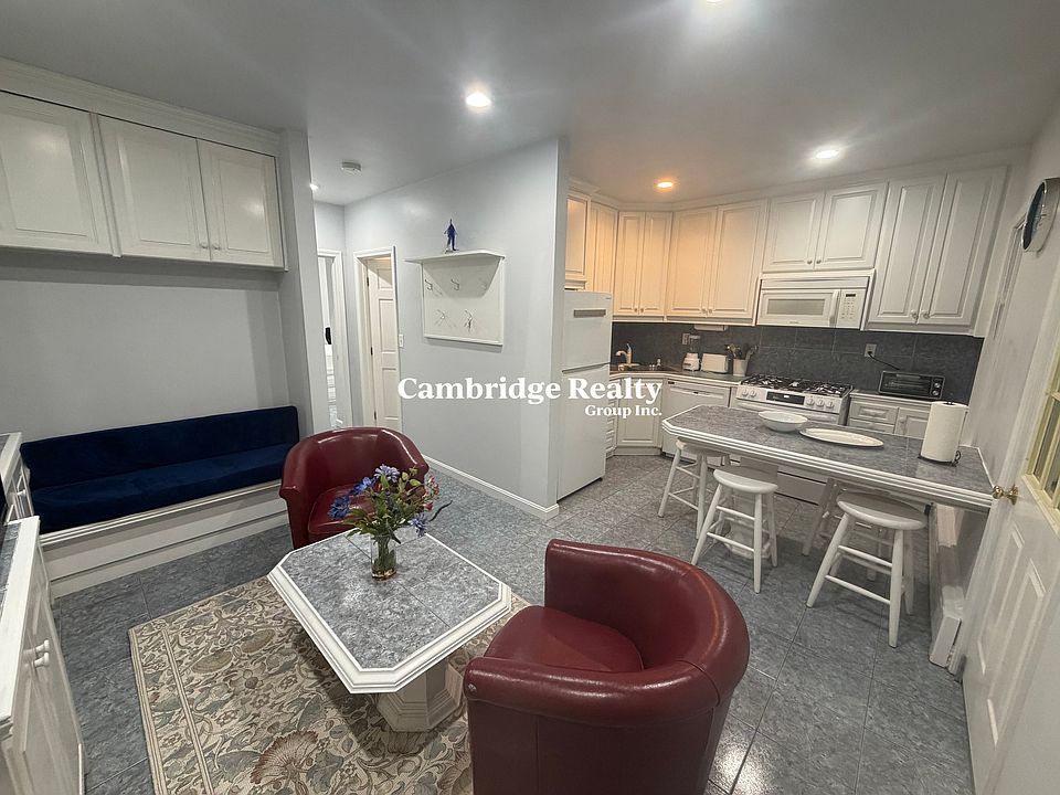 1st image of 60 London St #2T