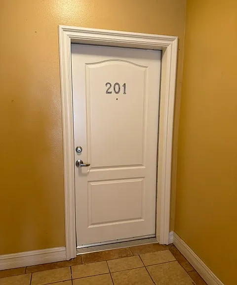 3401 Manning Ave #201 — Photo 2