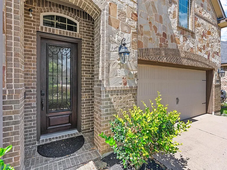 27235 Aspen Falls Ln — Photo 3