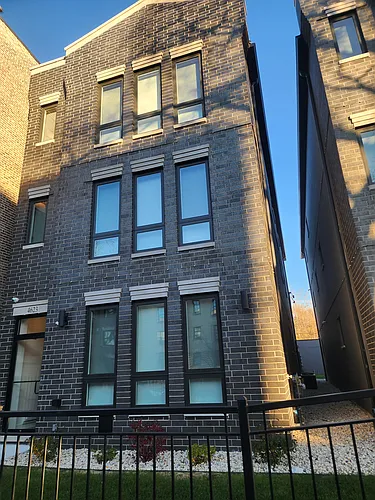 4625 S Michigan Ave #1 Photo 1