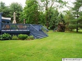 147 Middletown Lincroft Rd, Lincroft, NJ 07738