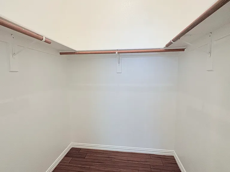 1660 Prescott Cir — Photo 17