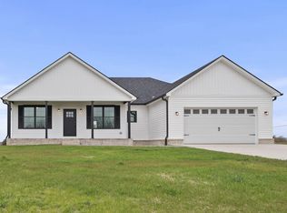 40 Evergreen Cir, Danville, KY 40422