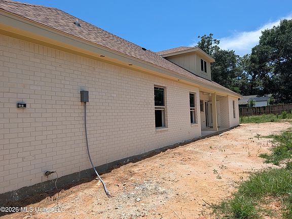 2nd image of 6632 Alii Pl