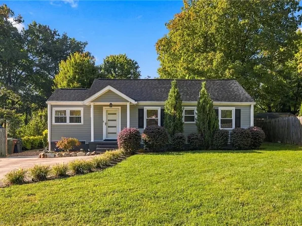 2331 Fortune Ln, Greensboro, NC 27408