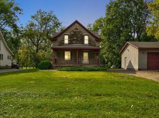 409 4th St NW, Morristown, MN 55052