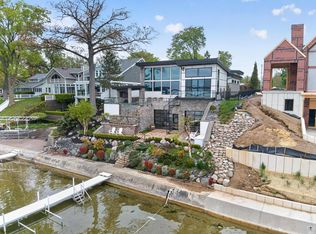 11199 NE Wawasee Dr, Syracuse, IN 46567