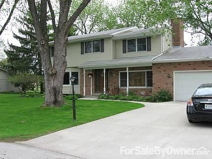 1st image of 1046 Keats Cir