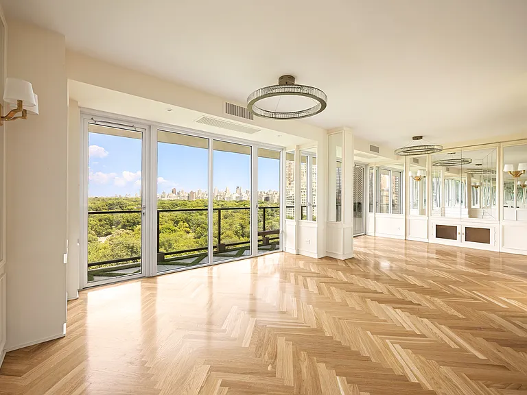 210 Central Park S #17D — Photo 8