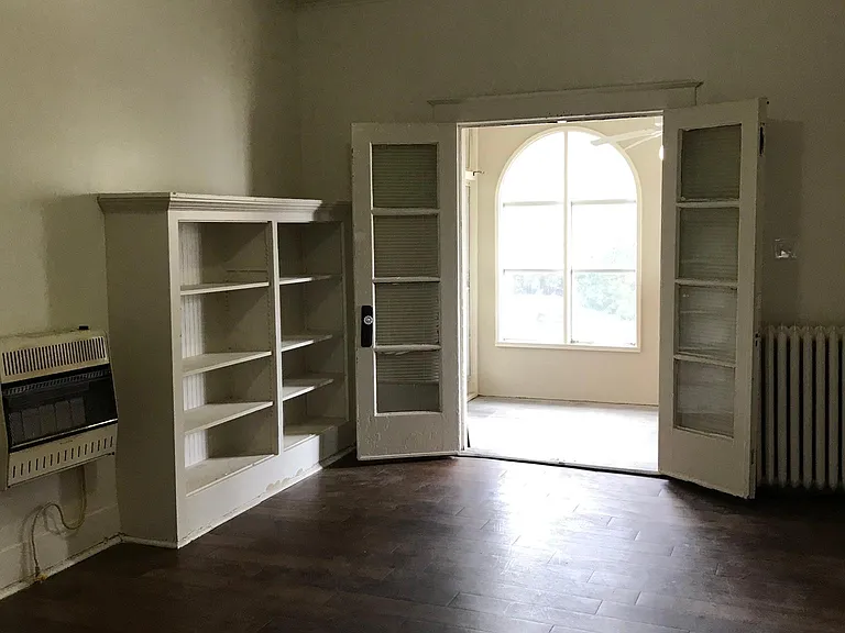 434 N Evergreen St #4 — Photo 1