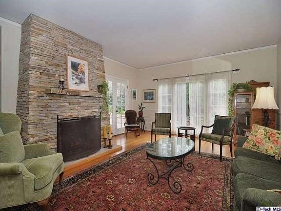 3rd image of 2553 Tanoble Dr