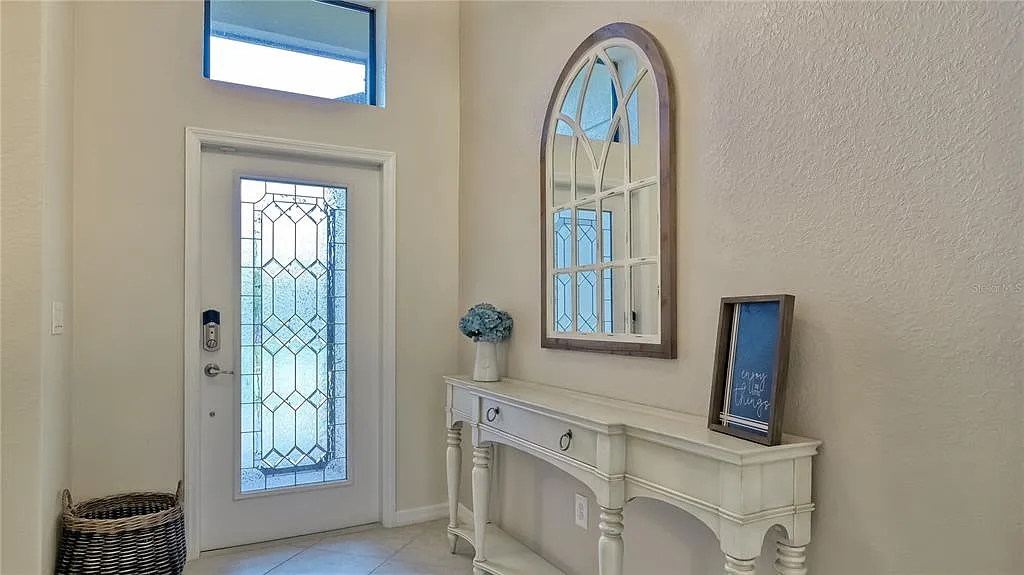 4 bed, 3.0 bath, 2006 sqft, $4,000 — Photo 4