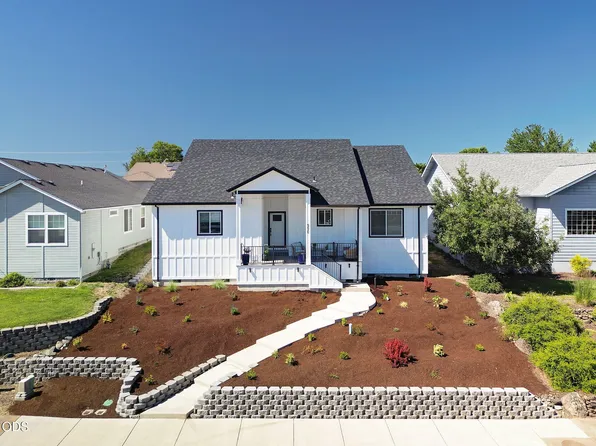 990 Win Way, Eagle Pt, OR 97524