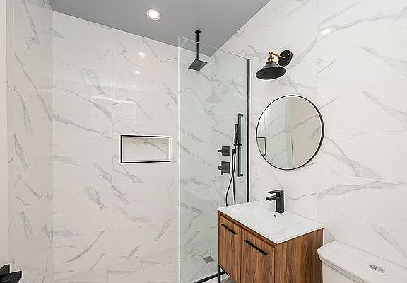 5th image of 582 E 138th St #2B