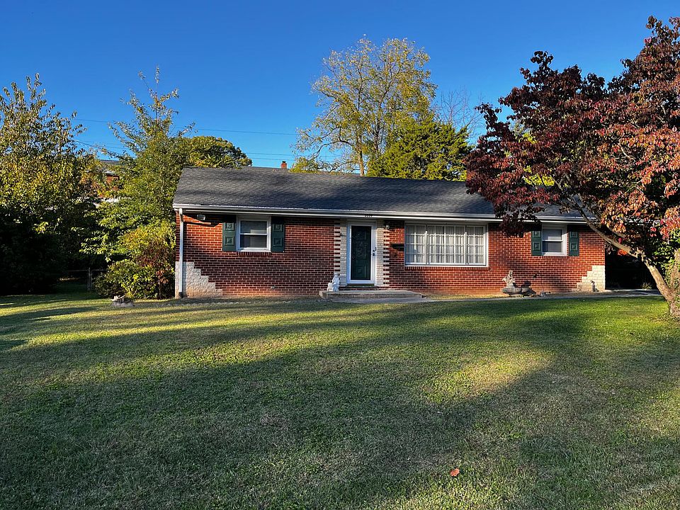 1st image of 3339 Fleetwood Ave