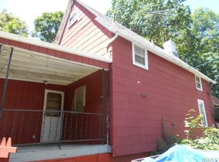 16 Fairview Ave, Middletown, NY 10940