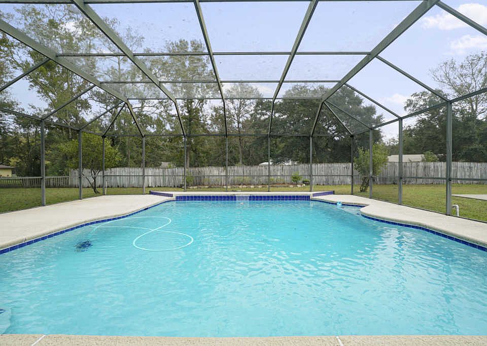 1st image of 14875 Cape Dr E