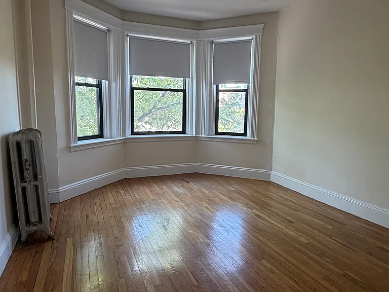 1155 Commonwealth Ave #44 — Photo 4
