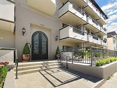 1st image of 11218 Camarillo St APT 104