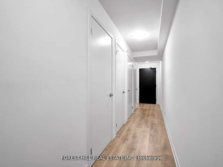 899 Queen St E #202 — Photo 3