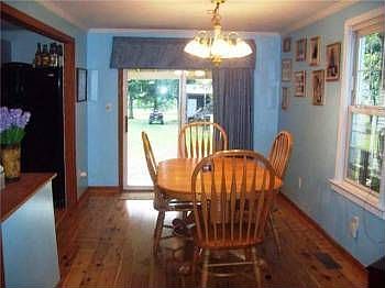 5th image of 6953 Lake Ave