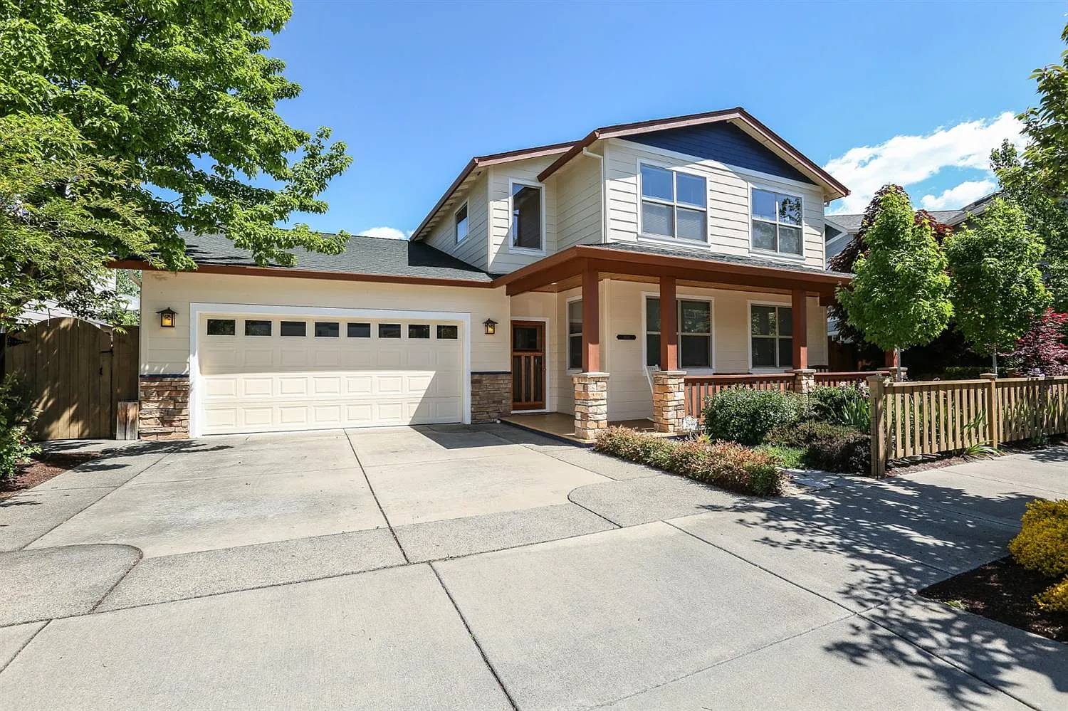 2699 Mickelson Way photo 1