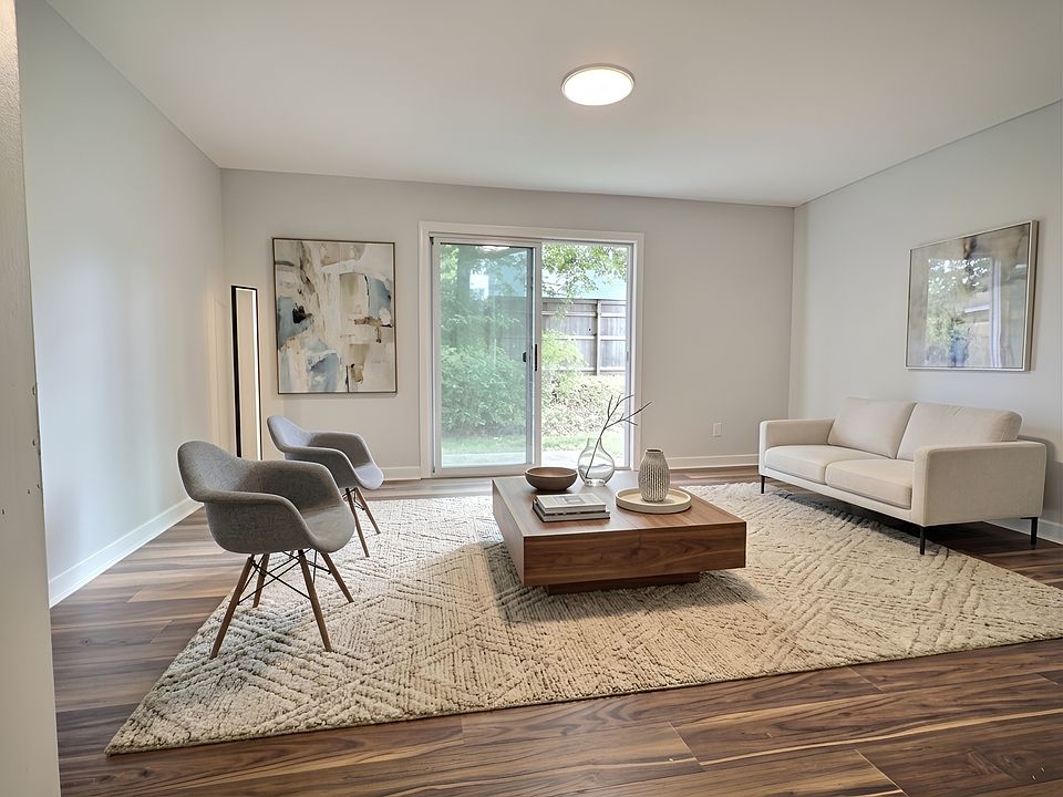 1st image of 76 Spring St #104