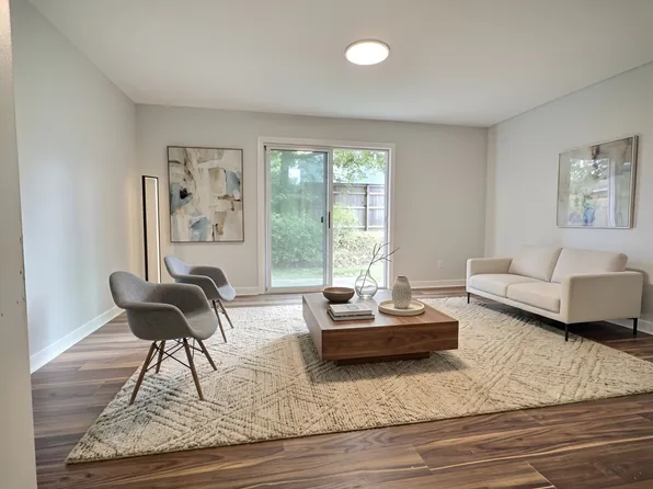 76 Spring St #104, South Portland, ME 04106