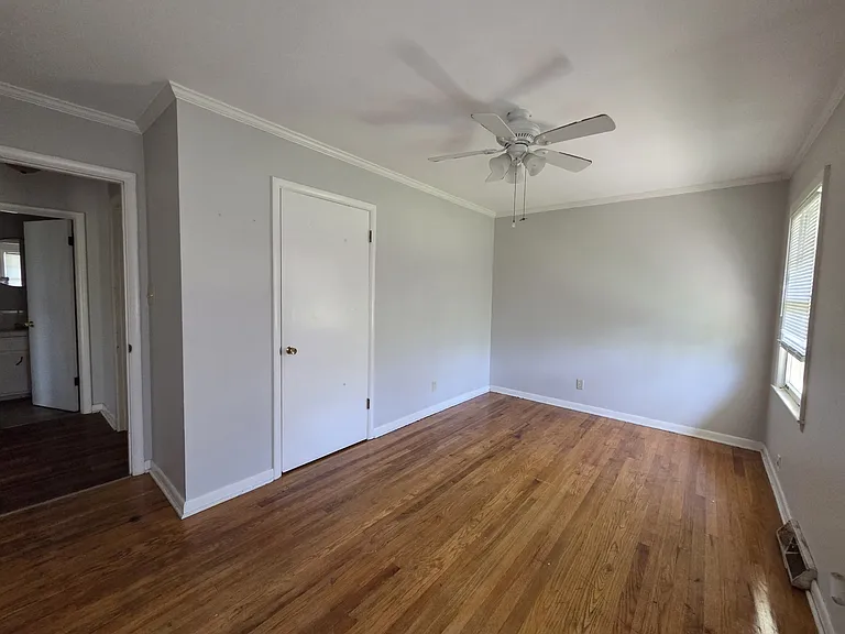 101 W Hillwood Dr #A — Photo 13