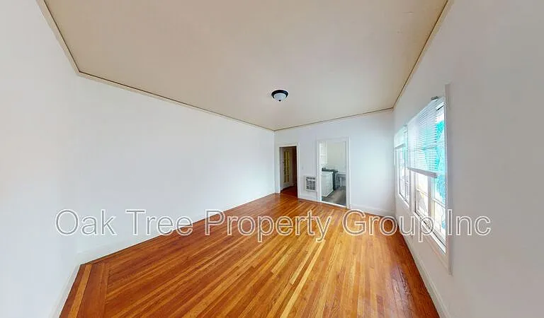 3505 Kempton Way #7 — Photo 4
