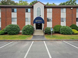 1810 Skyline Dr UNIT 7, Lowell, MA 01854