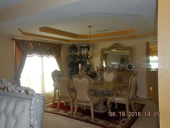5th image of 820 Sebring Dr