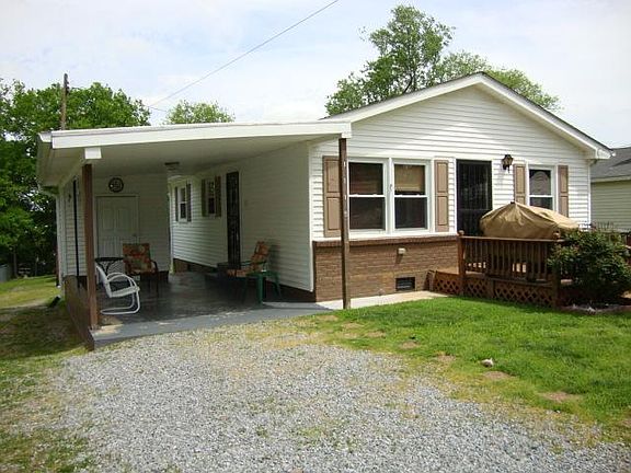 2nd image of 1115 Dodd St
